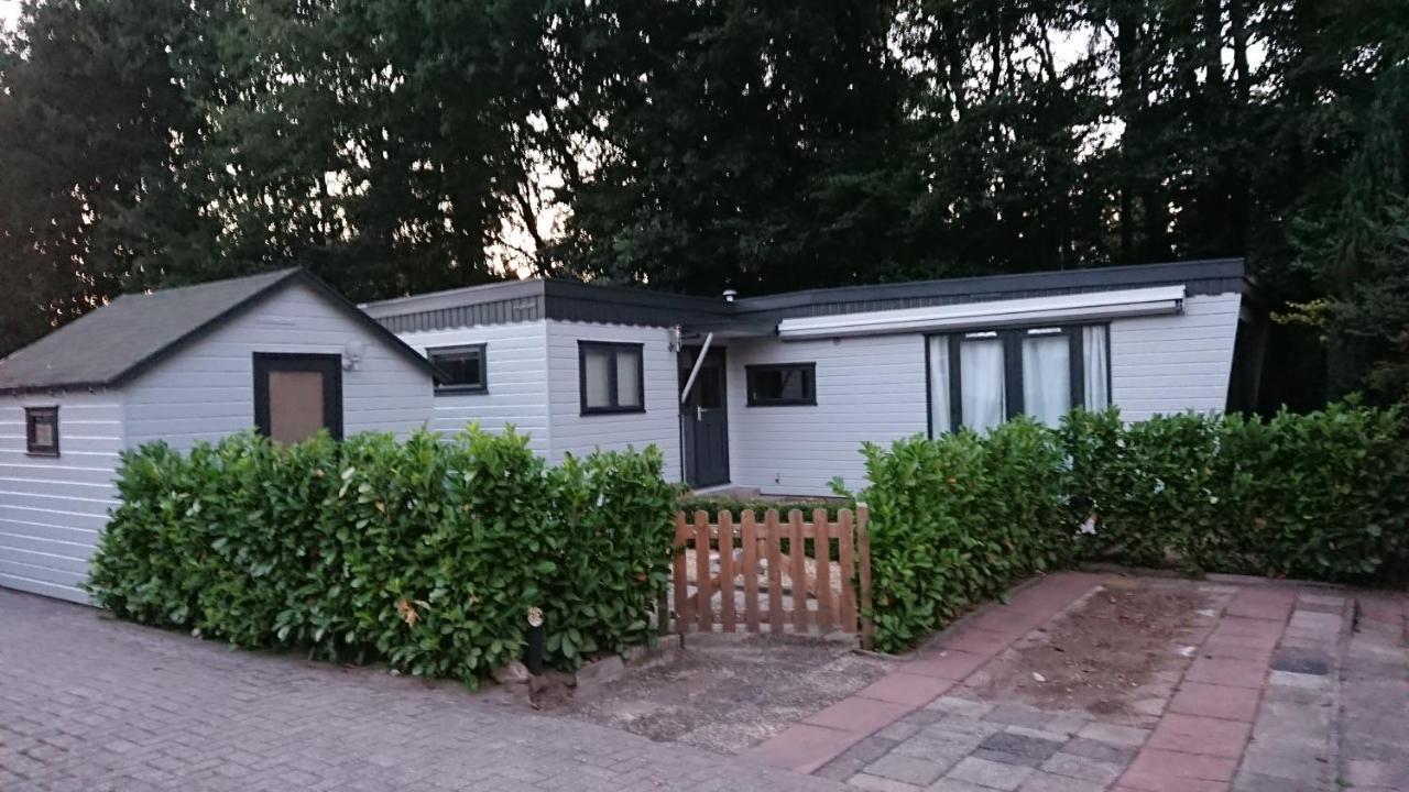 Chalet Op De Veluwe # Beuk Putten Eksteriør billede