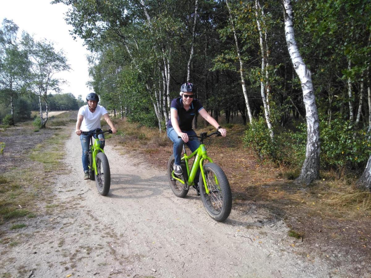 Chalet Op De Veluwe # Beuk Putten Eksteriør billede
